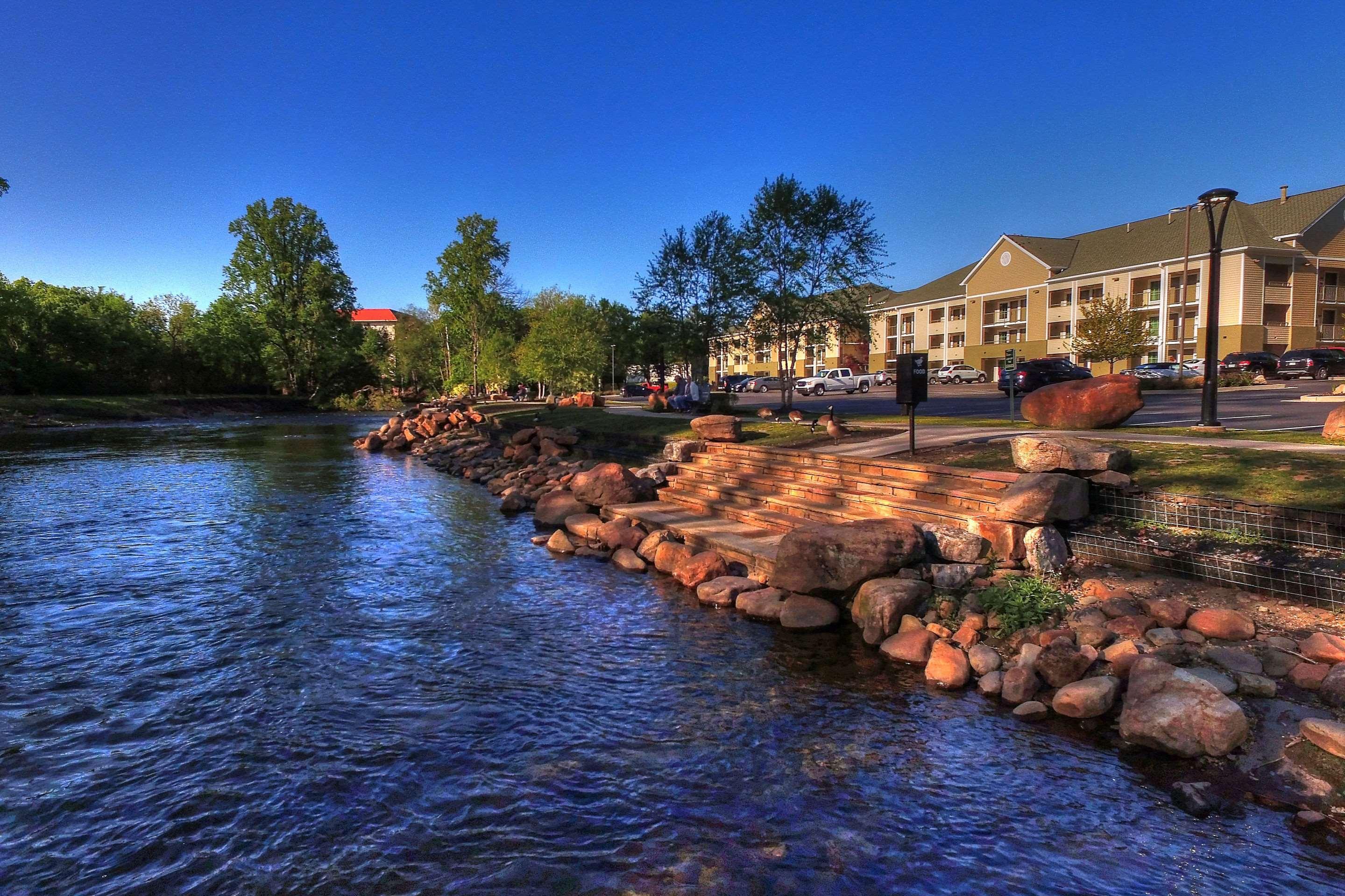 Econo Lodge Pigeon Forge Riverside Extérieur photo
